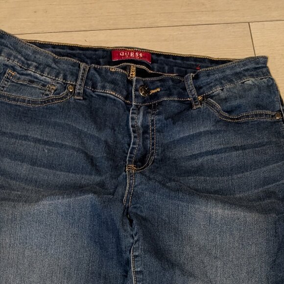 Womens GUESS Cropped Straight Jeans Size 30 - Picture 2 of 3